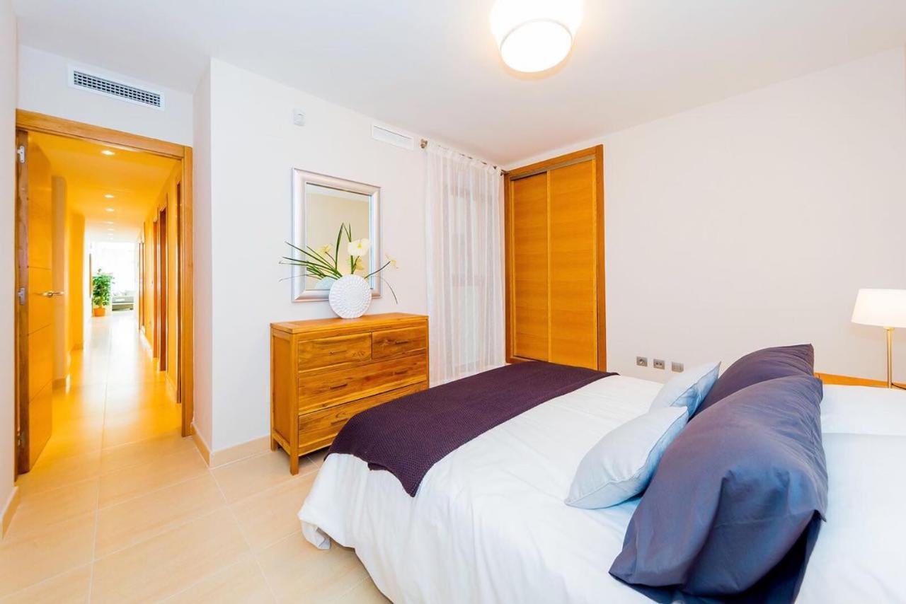 Шикарная Квартира На Первой Линии -Luxury Apartment On The First Line Sea Torrevieja Eksteriør bilde