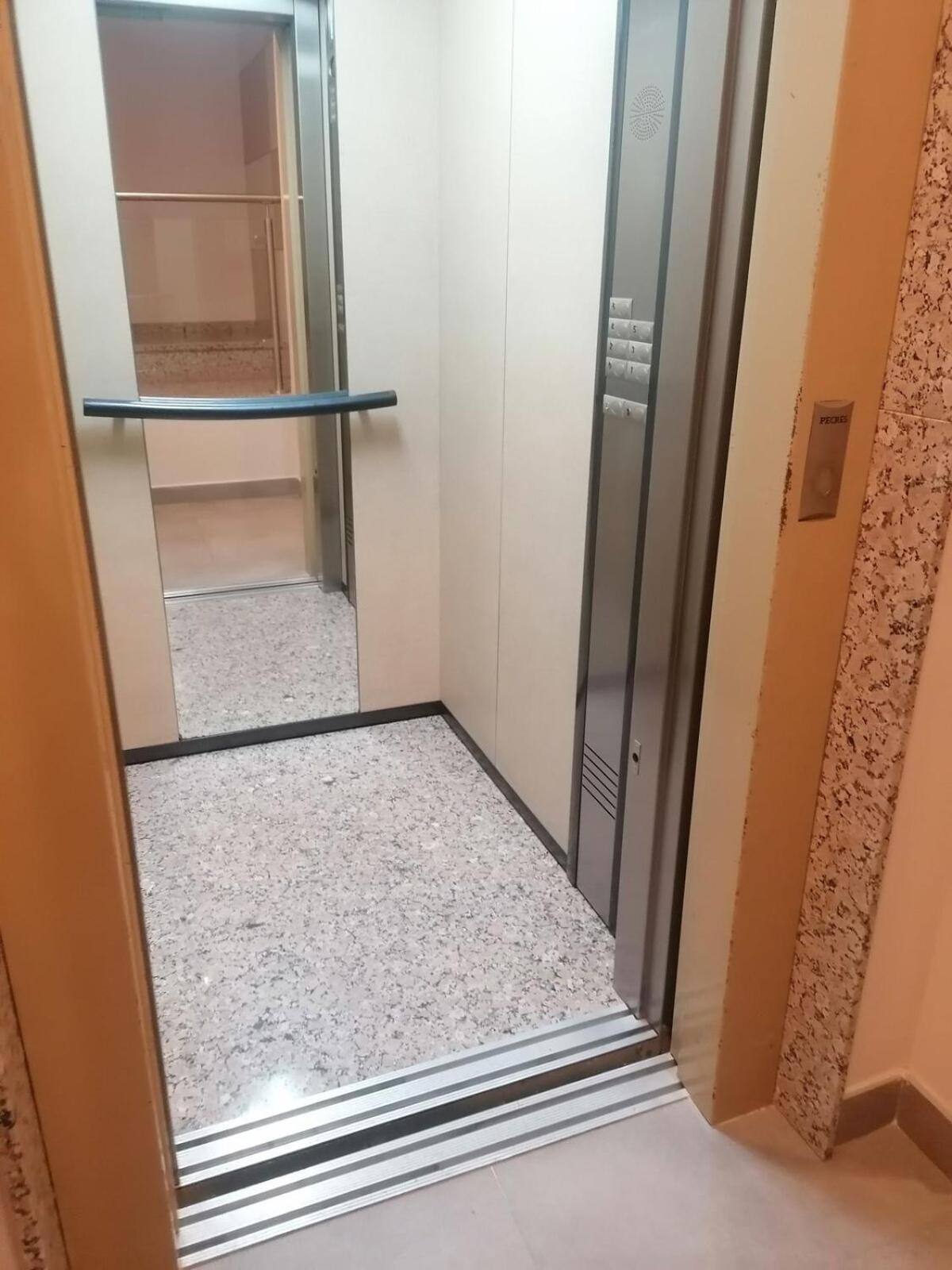Шикарная Квартира На Первой Линии -Luxury Apartment On The First Line Sea Torrevieja Eksteriør bilde